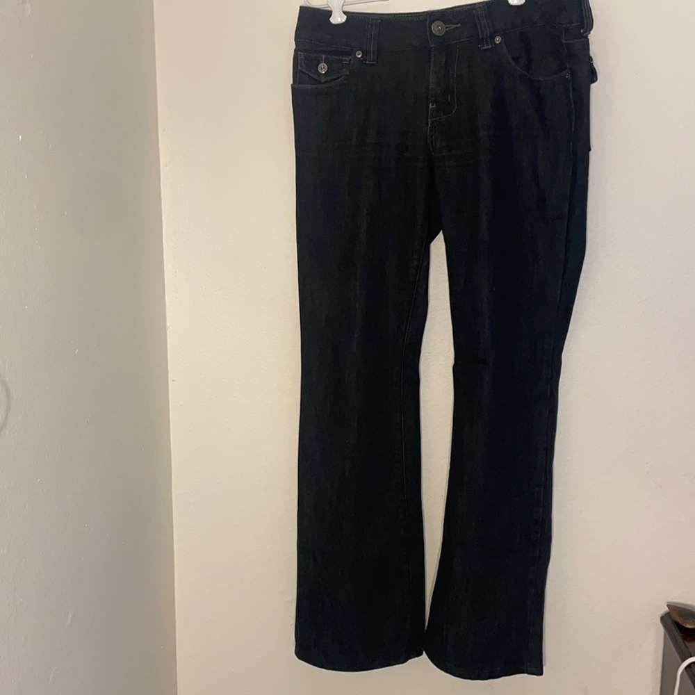 Guess Women’s Jeans Doheny Dark Wash-Boot CutSize 31